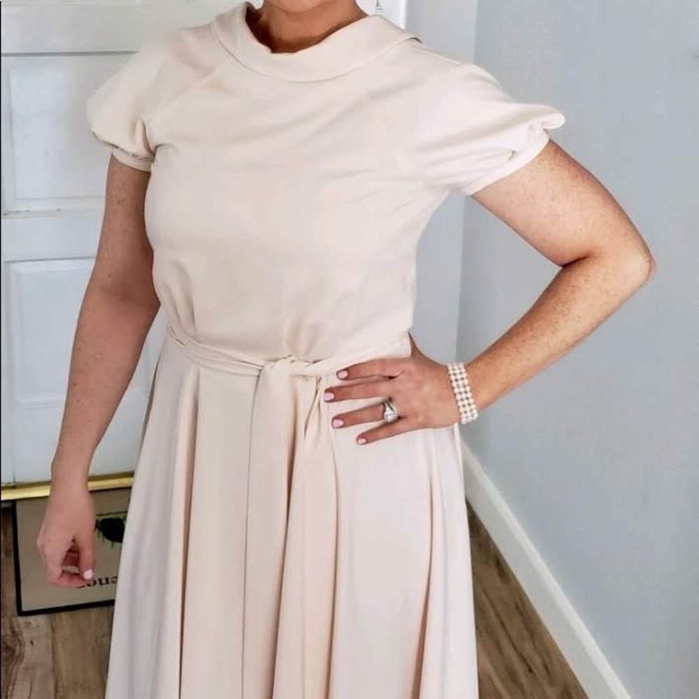 Gal Meets Glam cream colored a-line dress with waist tie